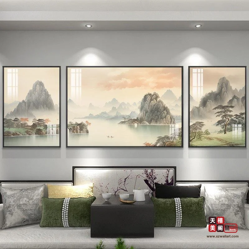 青山映水
