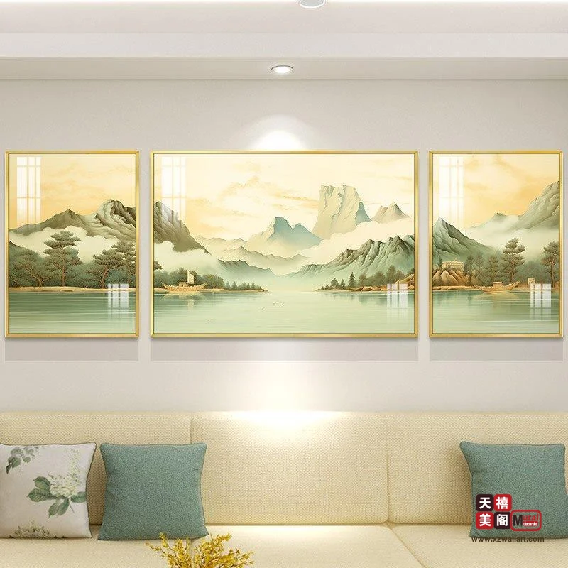 青山映水